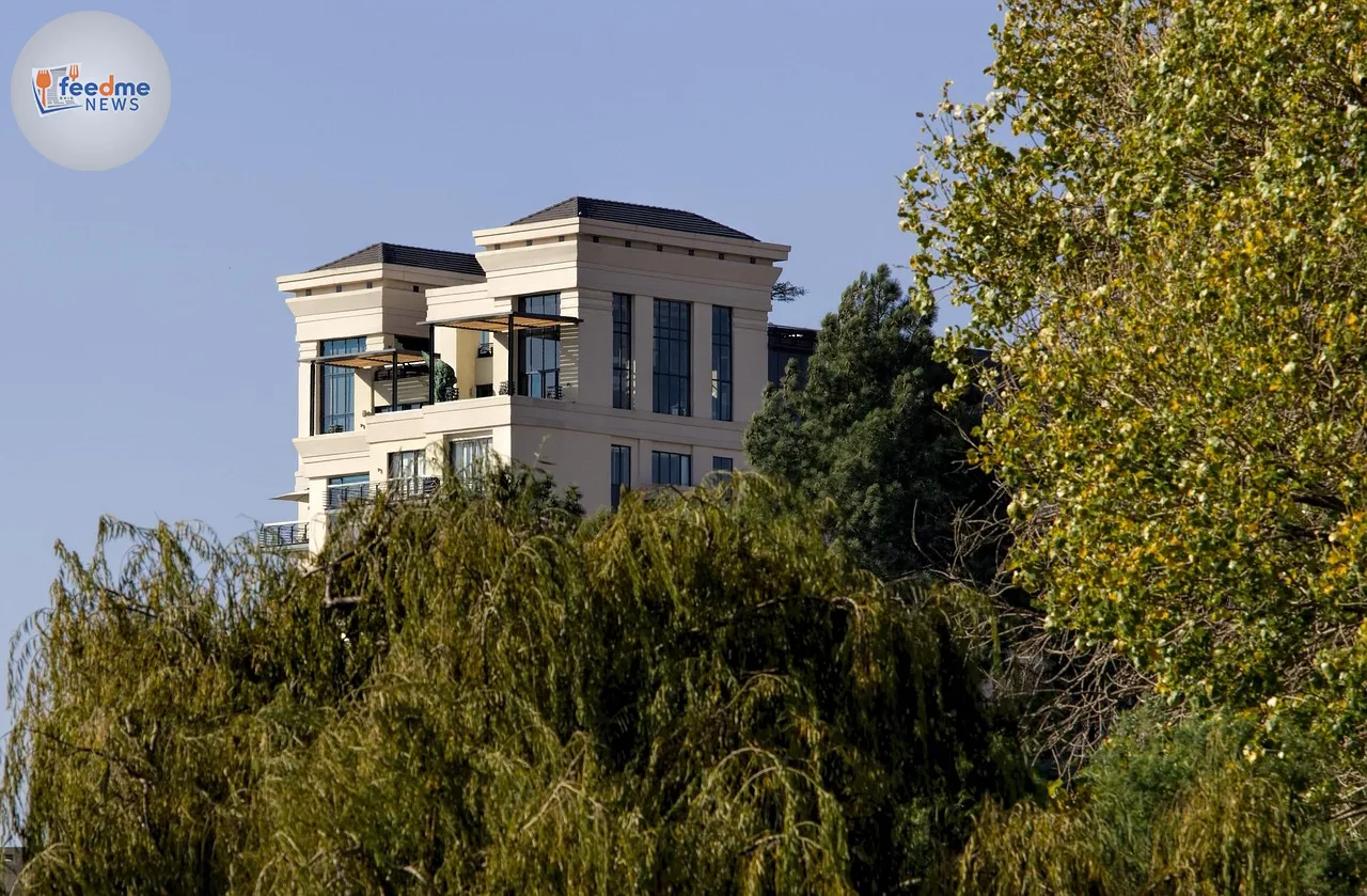 Dramatic Makeover: How a Stager Breathed Life into a Dull Dallas Penthouse
