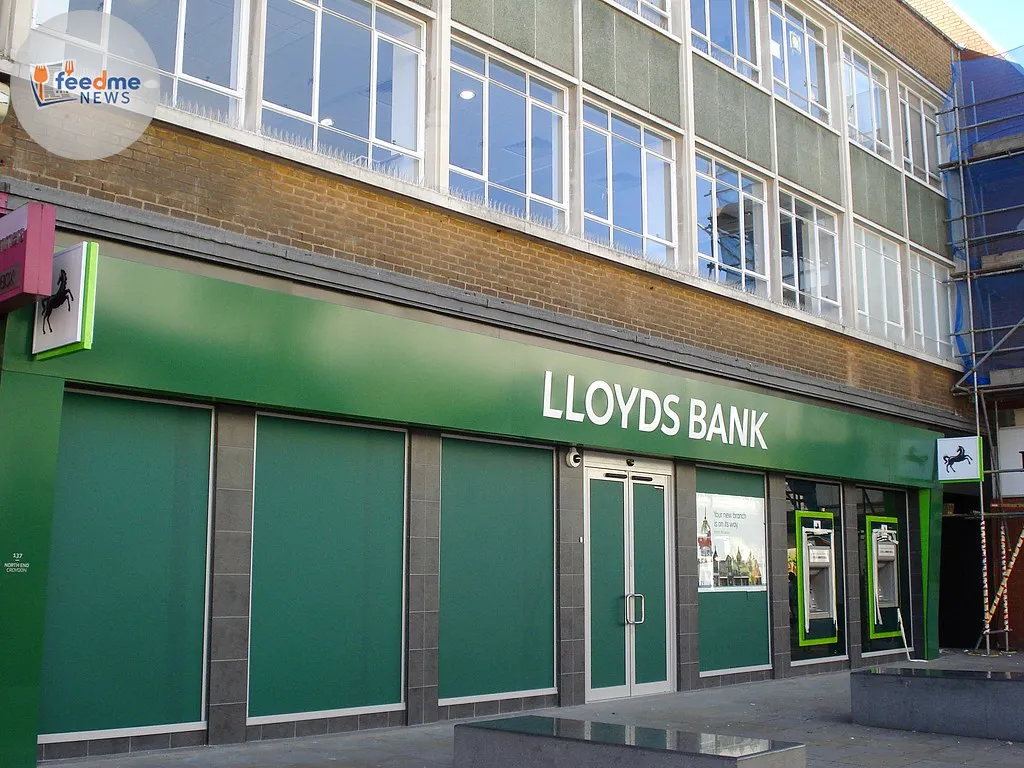 Lloyds Bank Announces Closure of 49 Branches Amid Digital Transition