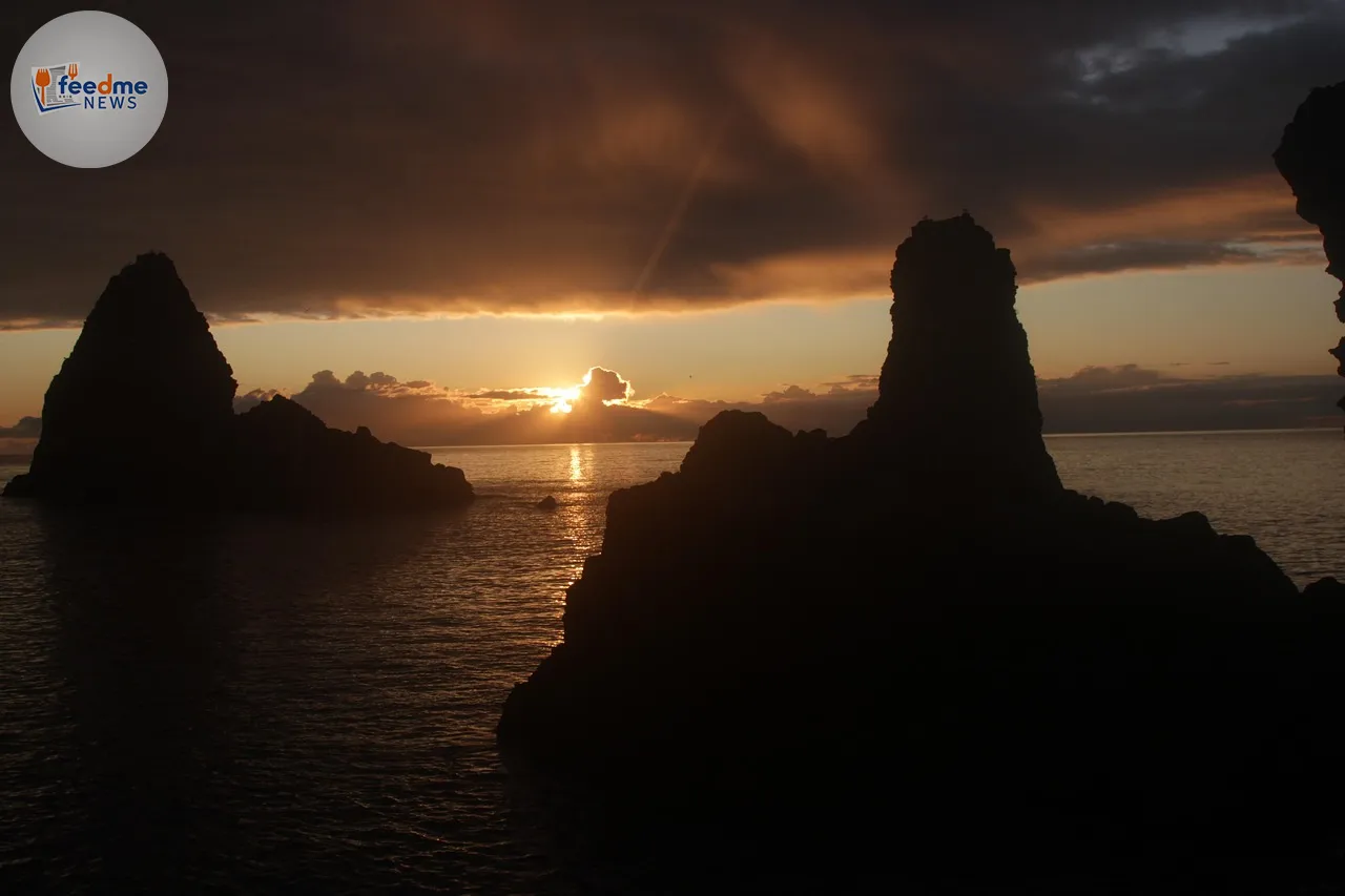 aci terzza, sicily, nature, polyphem, homer, kyklop, poseidon, odyssey